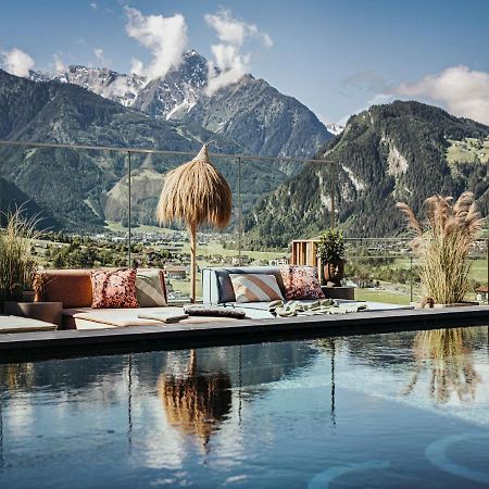 Coolnest Hotel Mayrhofen Exterior photo