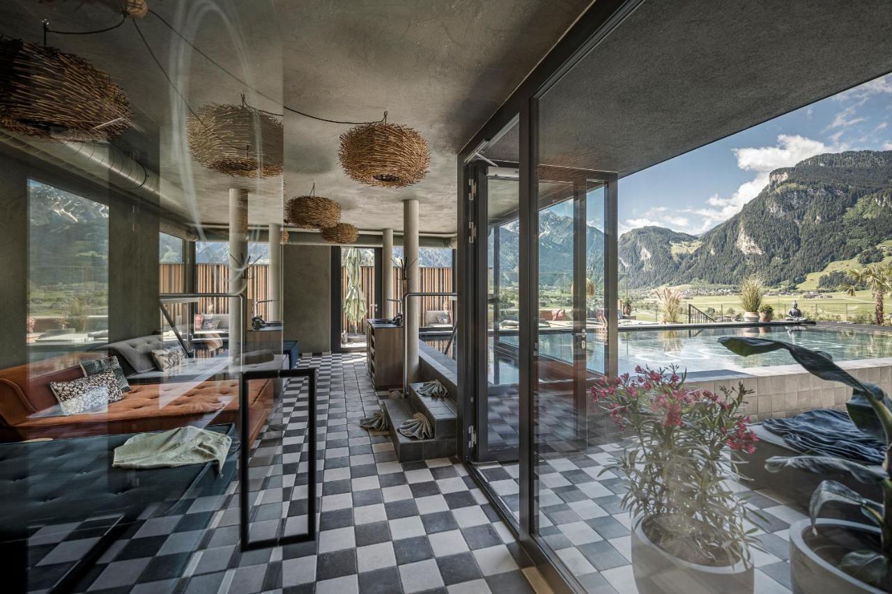 Coolnest Hotel Mayrhofen Exterior photo